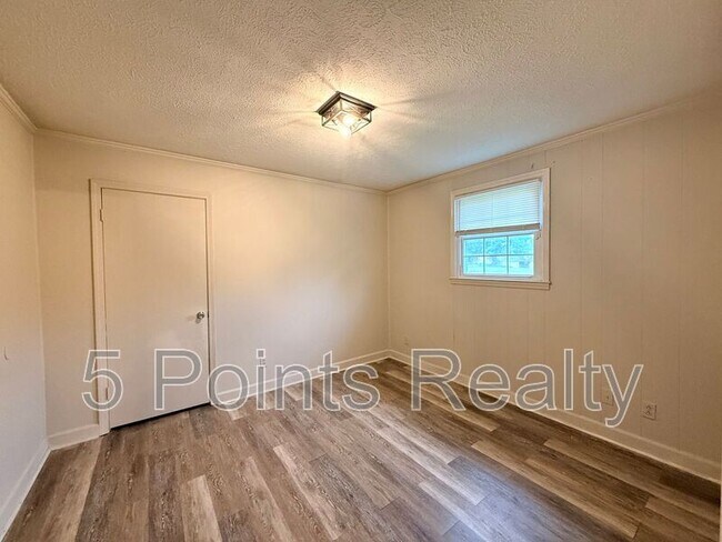 2121 Bracey Cir Unit 2121 Bracey Circle A