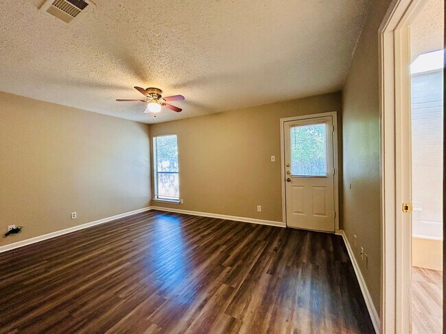 Photo - 9221 Kempler Dr Unit A