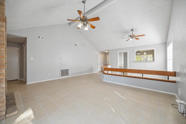 Photo - 15939 Beechnut St