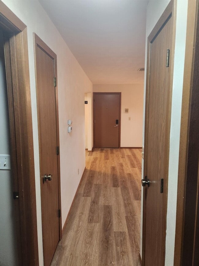 Photo - 709 Crosstown Ave