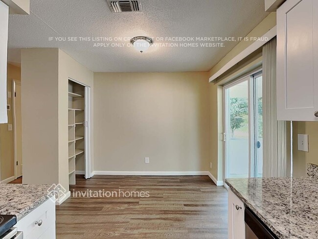 Photo - 5695 Deerfield Rd