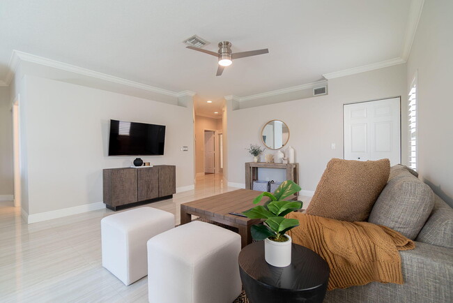 Photo - 12616 Shoreline Dr Unidad 102 A Rental