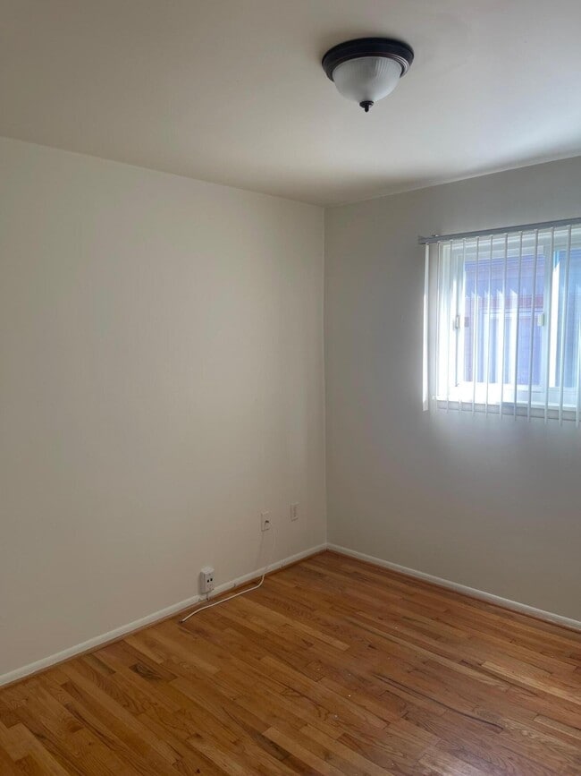 Photo - 4011 Harlow Ave