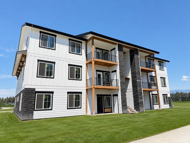 2004 Jefferson Blvd Unit 301 (LR-XXX)