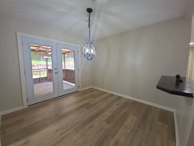Photo - 3711 Conger Rd SW