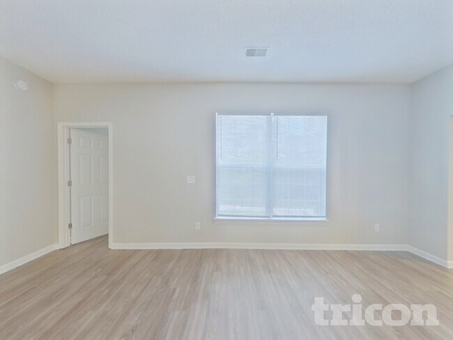 Photo - 207 Bolette Ln