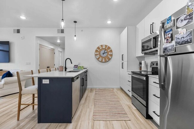 Photo - 3131 Fleur Dr Unit 507