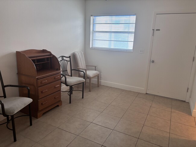 Photo - 2213 NE 1st Ct Unit 103