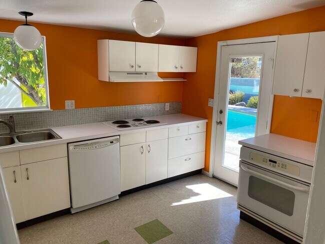 Photo - Famous "Caddy Shack" Home! Amazing Mid-Mod in Heart of Las Vegas!!
