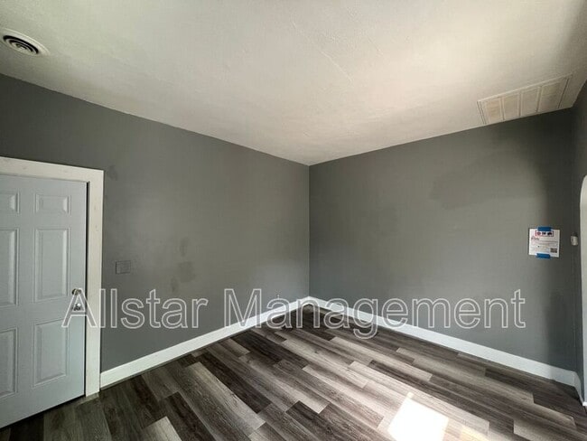 Photo - 1120 East Ave Unit 3