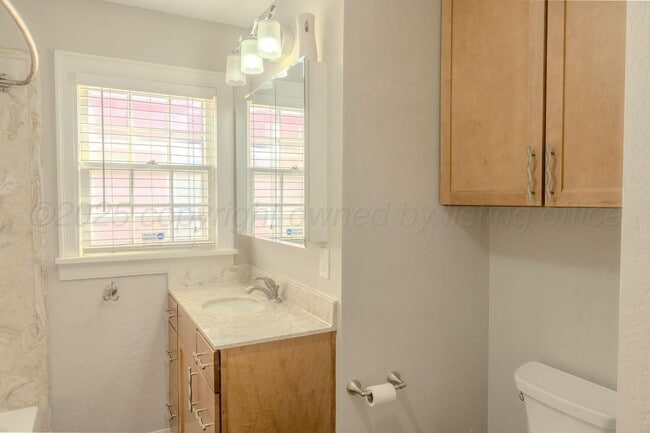 Photo - 1312 N Russell St