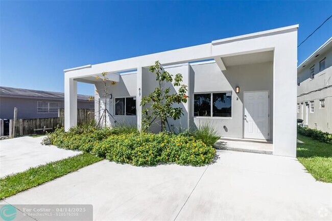 Building Photo - 817 NW 7th Ave Rental