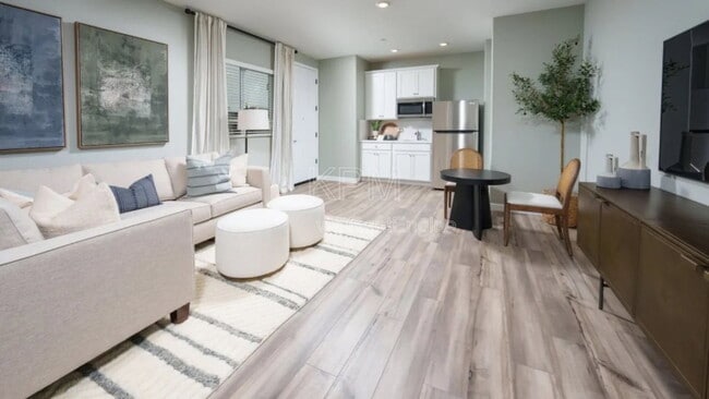 Photo - 10925 Admiral Cv Wy Unit IN LAW SUITE
