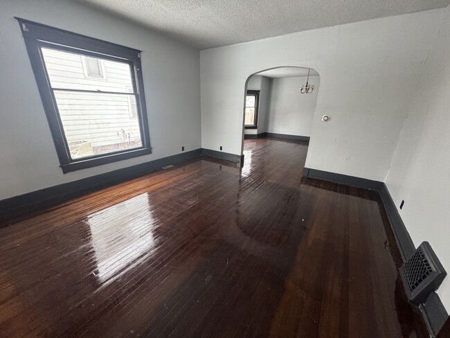 Photo - 32 S Virginia Ave