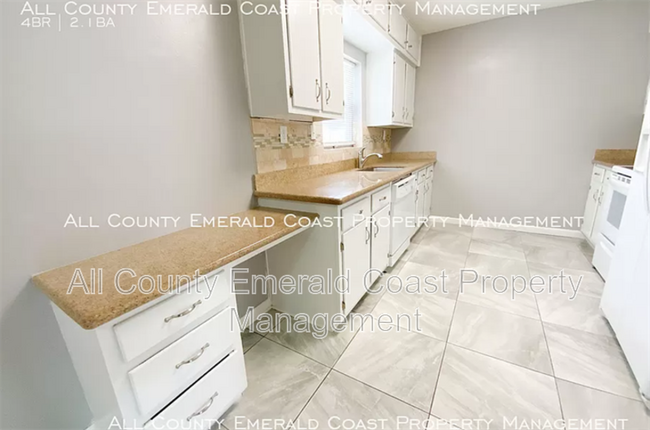 Photo - 521 Marlowe Dr
