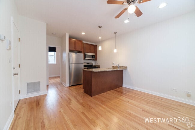 Building Photo - 3009 N Clifton Ave Unit 303 Rental