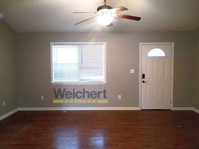 Photo - Comfortable 3BR/2BA with Garage & Fenced Backyard