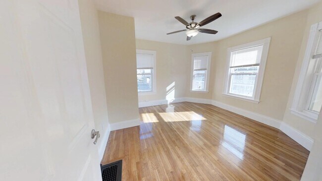 Photo - 87 Morrison Ave Unit 2R