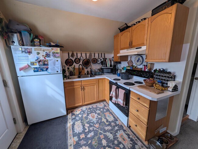 Photo - 73 Highland St