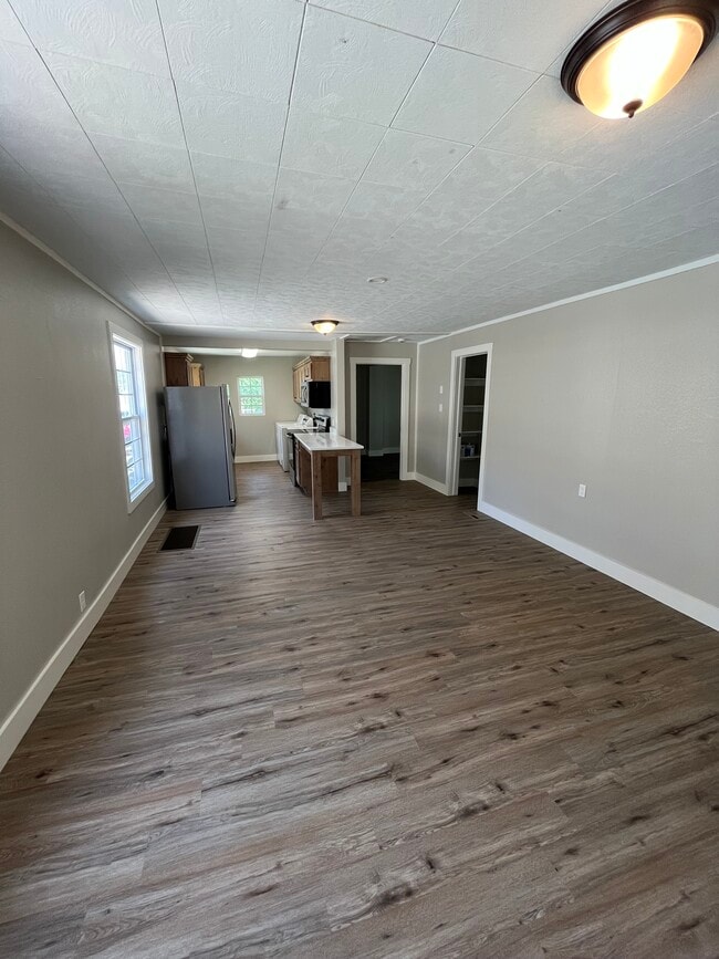 Photo - 415 E Jackson St