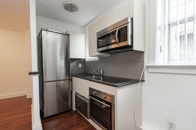 Photo - 54 Maitland St Unit 405