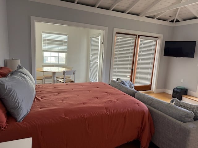 Photo - 3605 Laurel Ave Unidad MB STUDIO