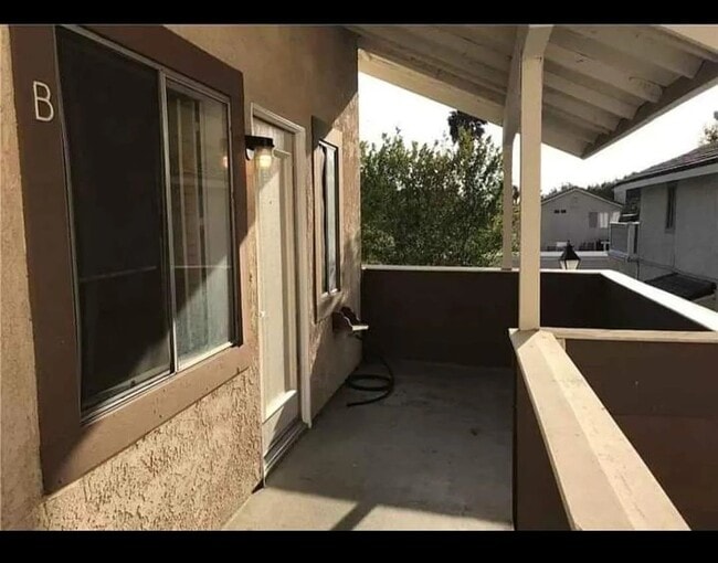 Building Photo - 3645 Country Oaks Loop Unit #B