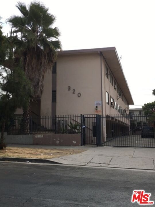 Photo - 320 S Hobart Blvd Unidad 2 Rental