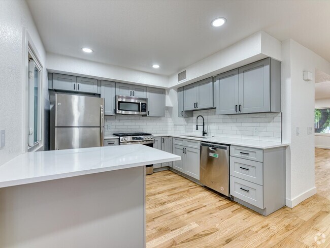 Building Photo - 3050 W 32nd Ave Rental