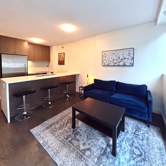 Photo - 1009 Harwood St