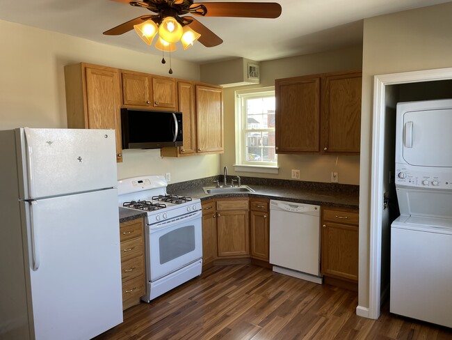 Photo - 600 Roxborough Ave Unit 2nd floor