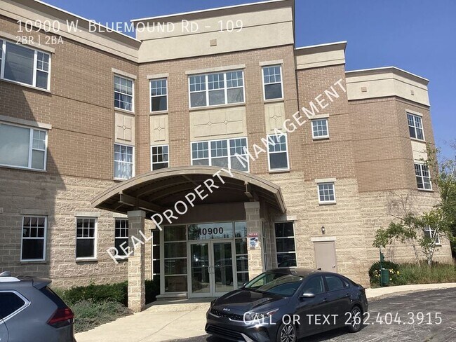 Photo - 10900 W Bluemound Rd