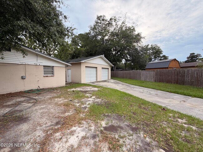 Photo - 11032 Bluehill Dr