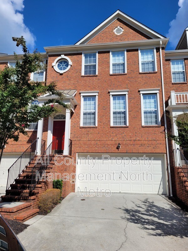 Building Photo - 5005 Foxfield Trace SE