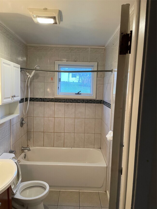 Photo - 310 Boswell Hill Rd