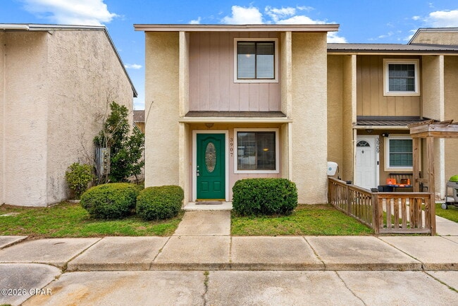 Photo - 3907 Venetian Cir