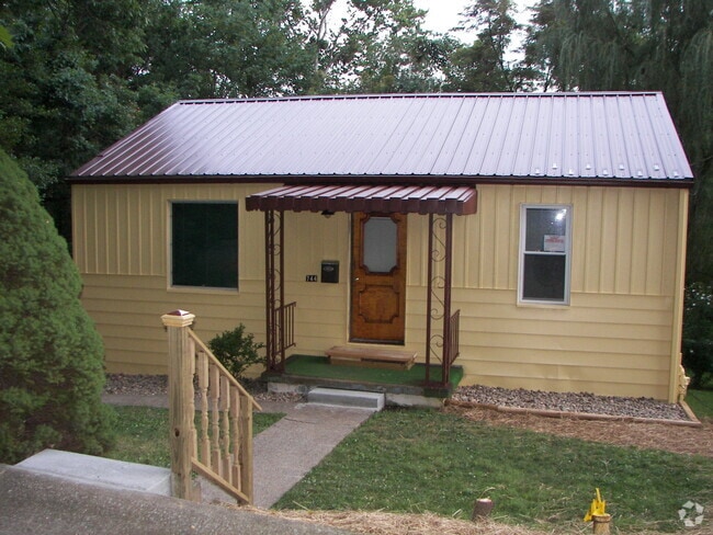 Building Photo - 744 Astor Ave Rental