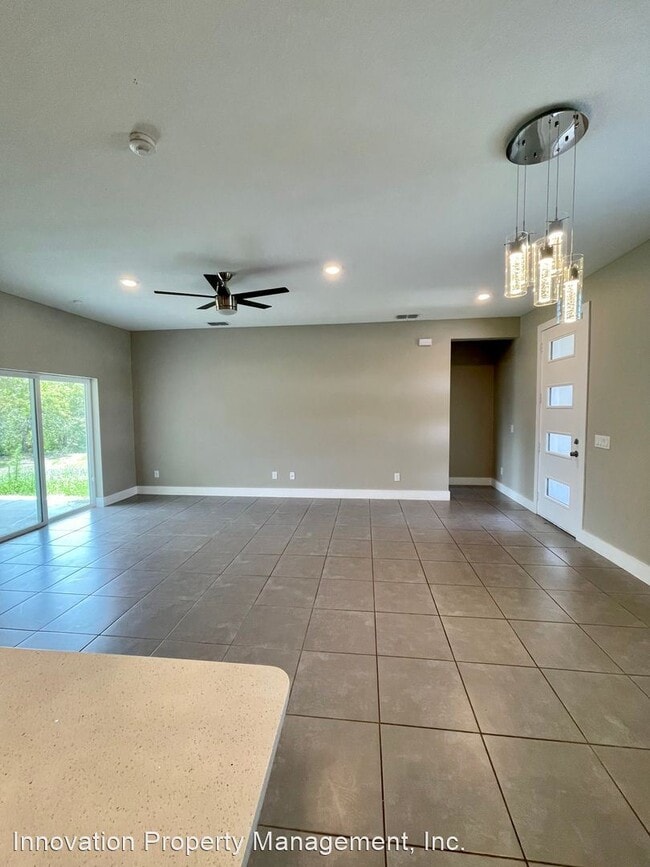 Photo - 4 br, 2 bath House - 302 Salmon Way