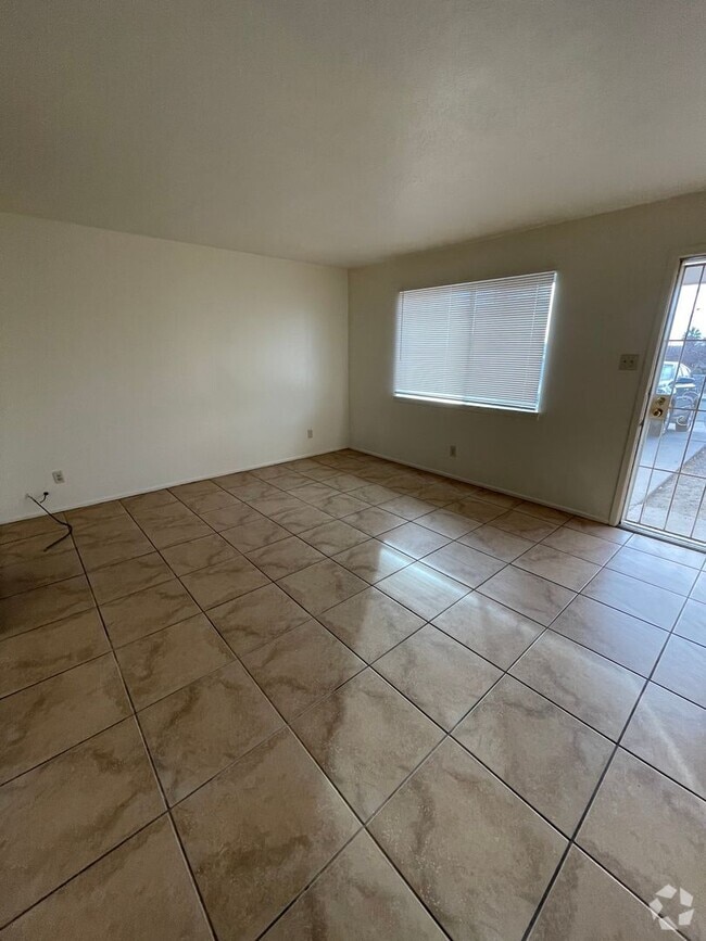 Building Photo - pay-1825 Unit 2 Rental