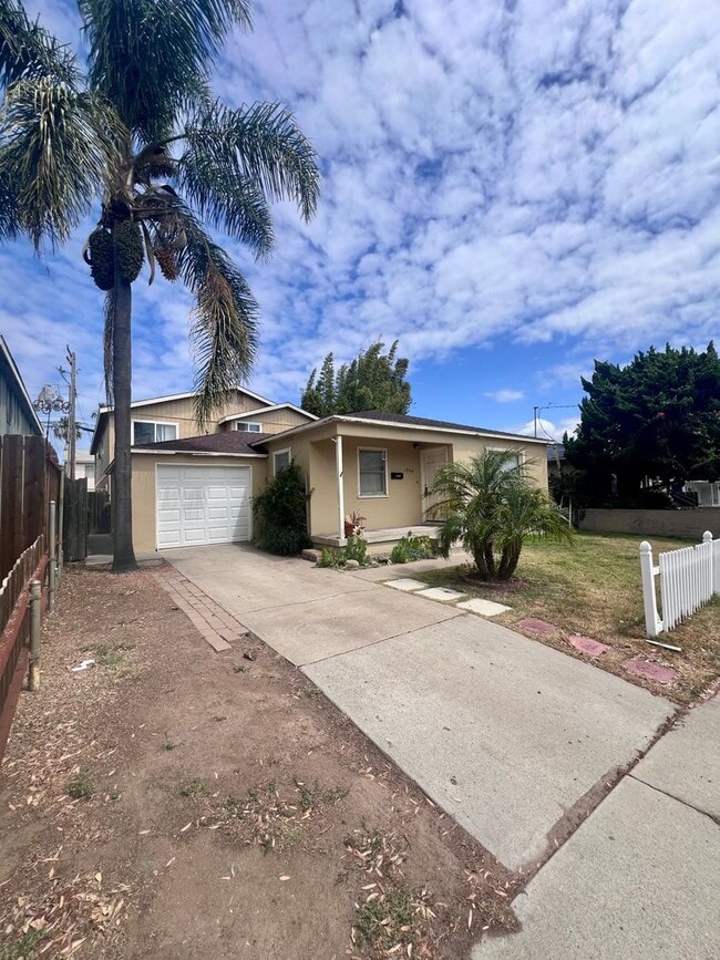 Building Photo - 1956 Pacific Beach Dr