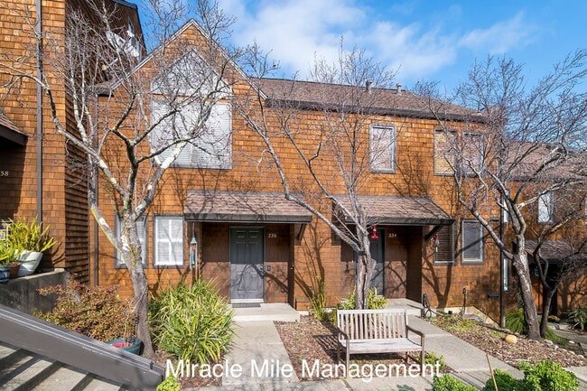 Photo - Wonderful Modern Townhouse-Style Condo with Stunning Views in Desirable Sausalito