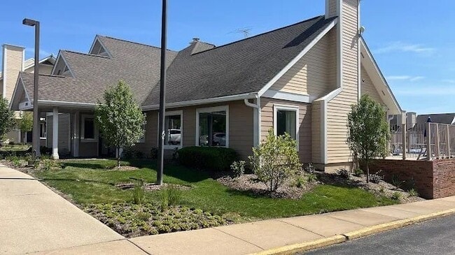 The Haven at Highland ( Lombard )