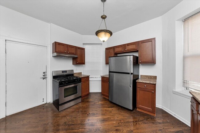 Photo - 2912 S Wentworth Ave Apartments