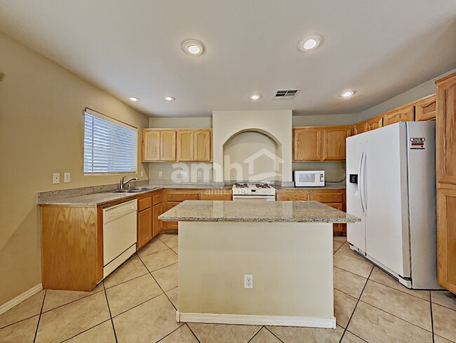 Photo - 7446 Celosia St