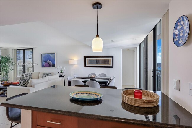 Building Photo - 3000 N Ocean Dr Unit 24H