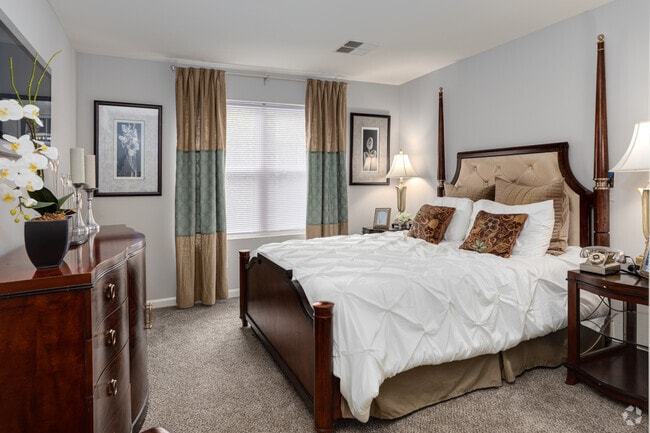 2HAB, 2BA - 992&nbsp;ft² - Liv St Multi20 LeaseCo (Chestnut Oaks)