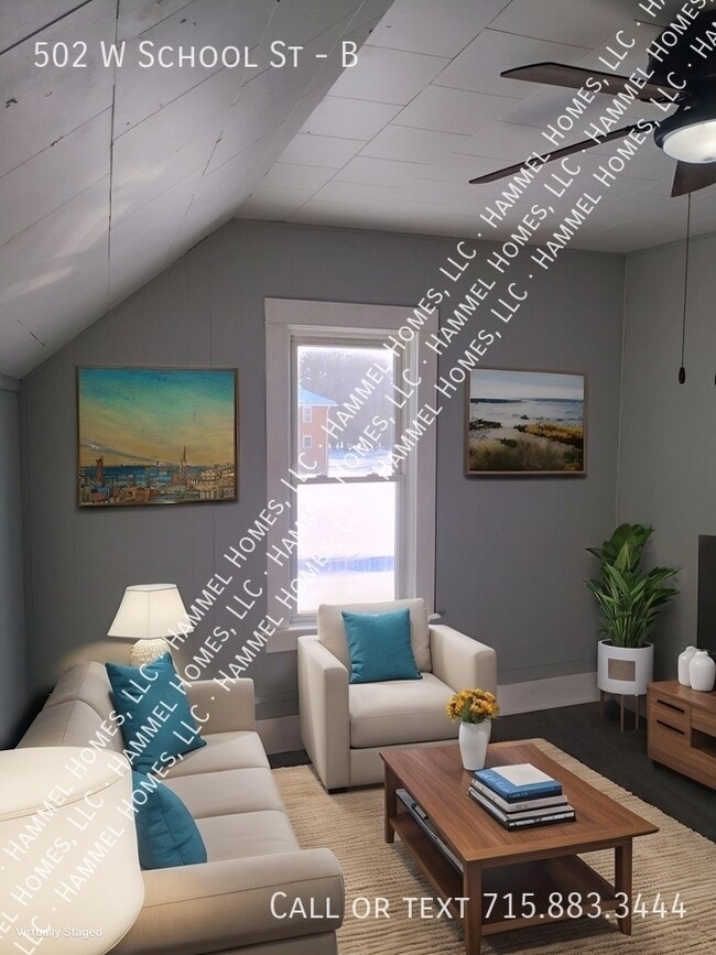 Building Photo - 502 W School St Unit B