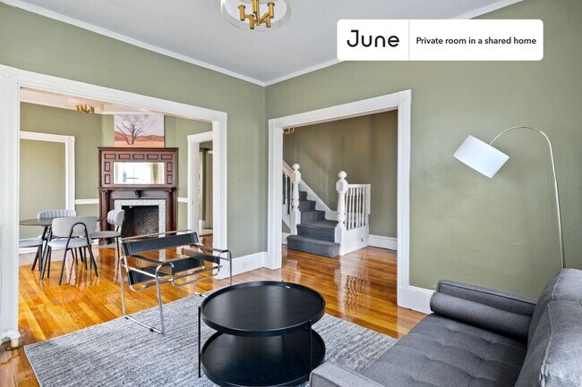 Room in Shared 6 bed/2 bath home in Allston