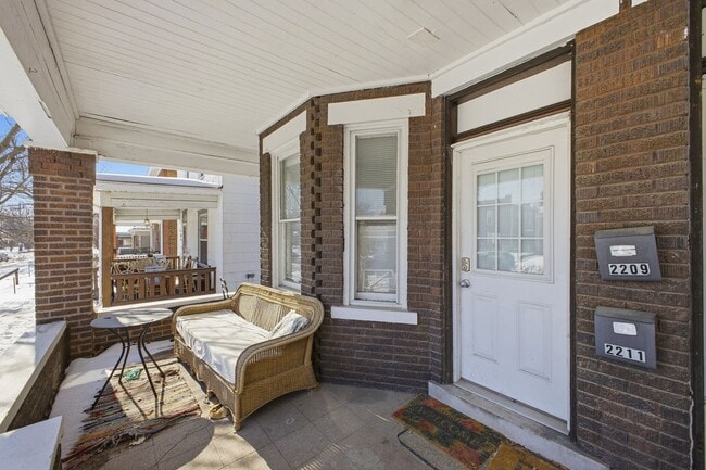 Photo - 2209-2211 Summit St Unidad 2211 Summit St