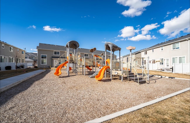 Photo - 203 W Silver Springs Dr